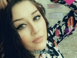 Julia982