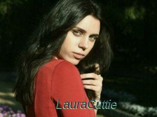 Laura_Cuttie