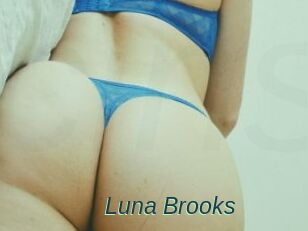 Luna_Brooks