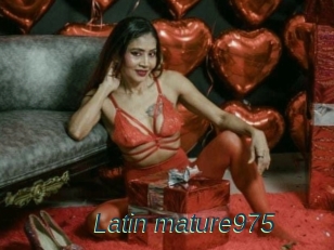 Latin_mature975