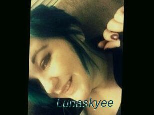 Lunaskyee