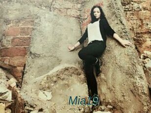 Mia19