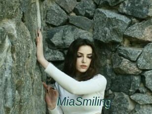 MiaSmiling
