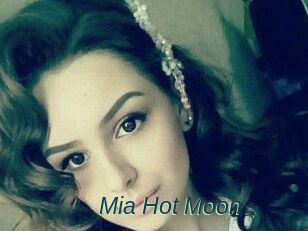 Mia_Hot_Moon