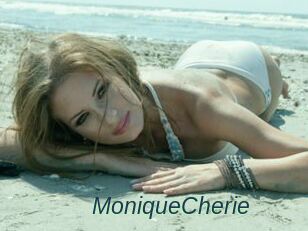 MoniqueCherie