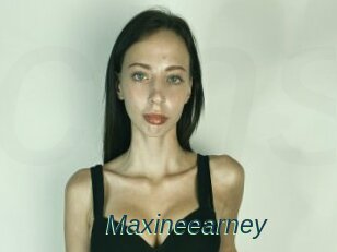 Maxineearney