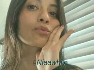 Niaawhite