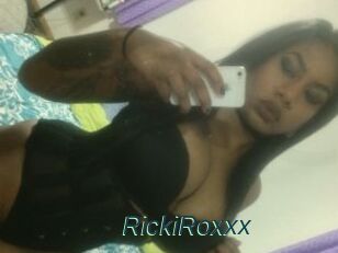 RickiRoxxx
