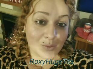 RoxyHugeTits