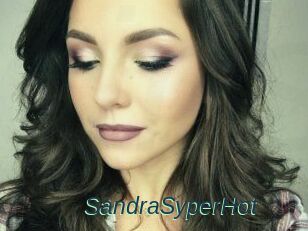 SandraSyperHot